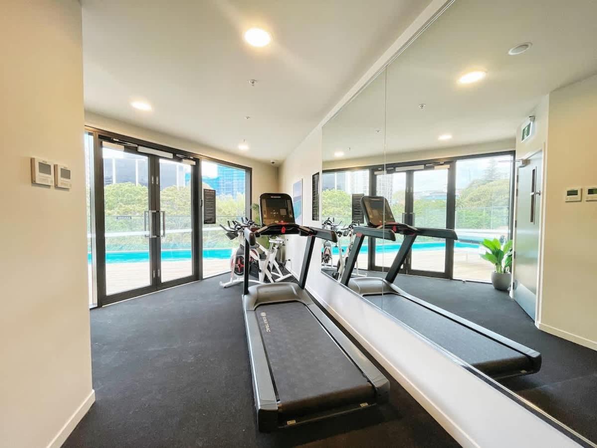 Apartment Parkside Elegance 1br Urban Getaway On Queen St - Pool Gym